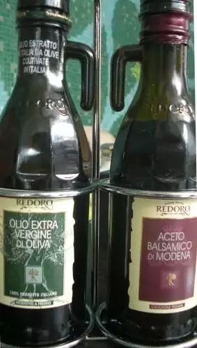 redoro olive oil and balsamic vinegar